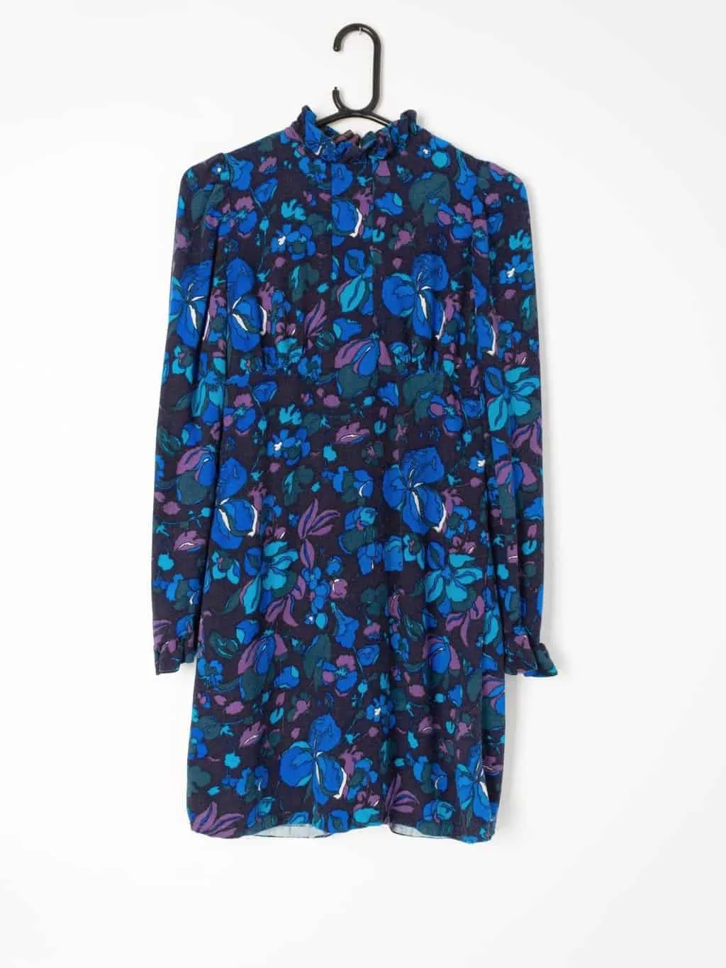 1970s Vintage long sleeve floral dress with ruffled neck in blue and purple hues – Small