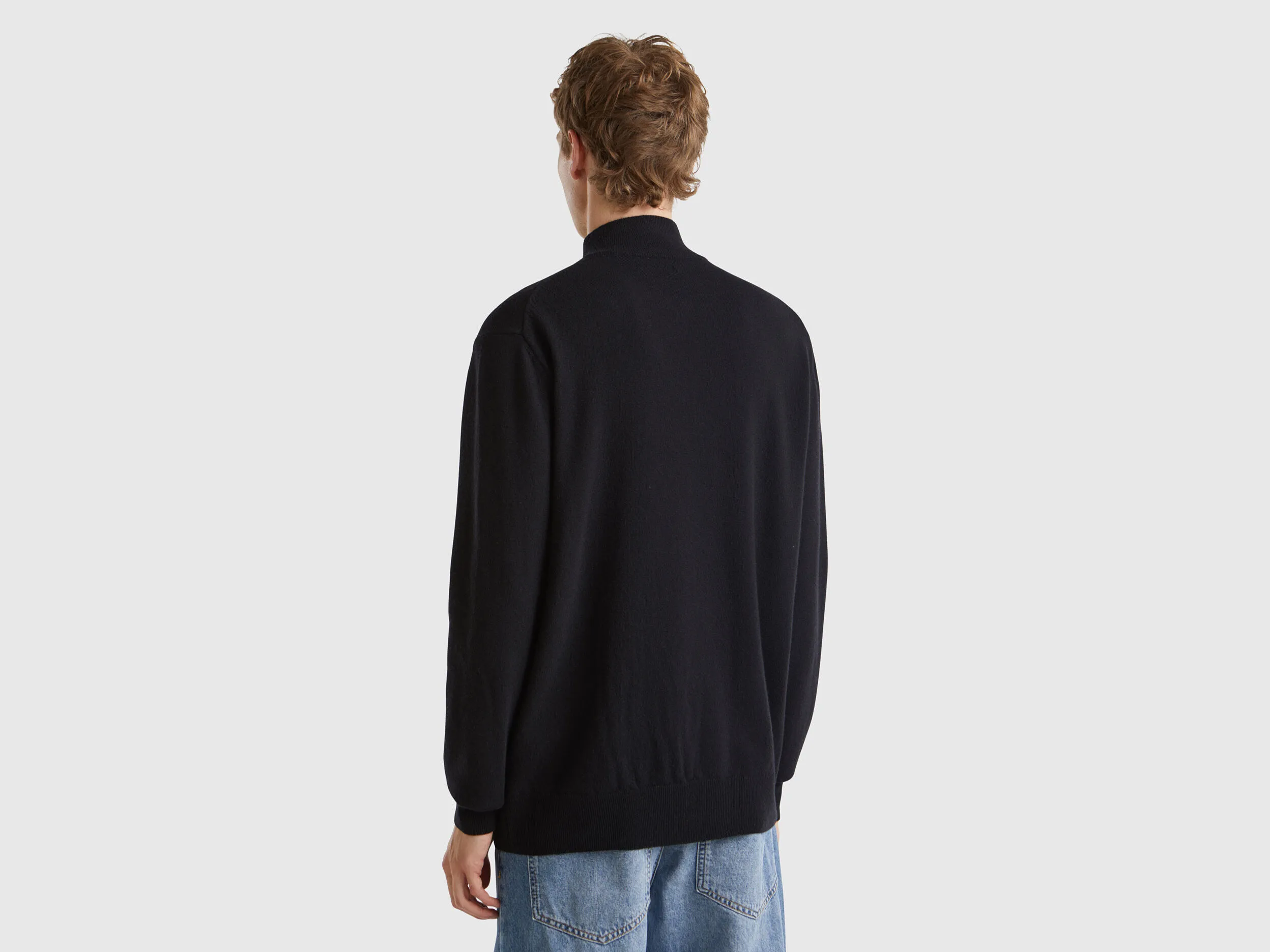 Black zip-up sweater in 100% Merino wool - Black | Benetton