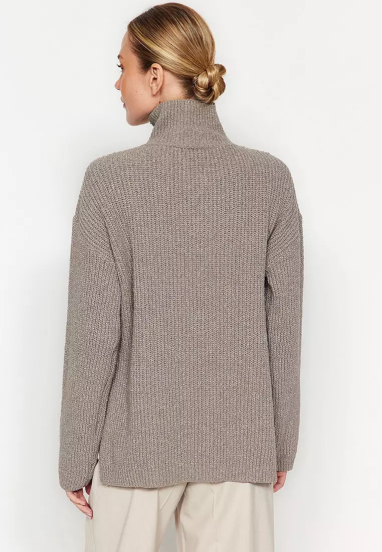 Trendyol Zip Slit Sweater