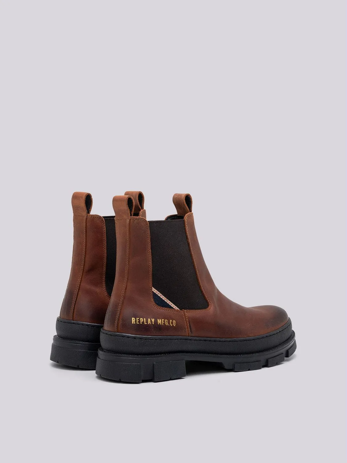 VEGA LEATHER CHELSEA BOOTS