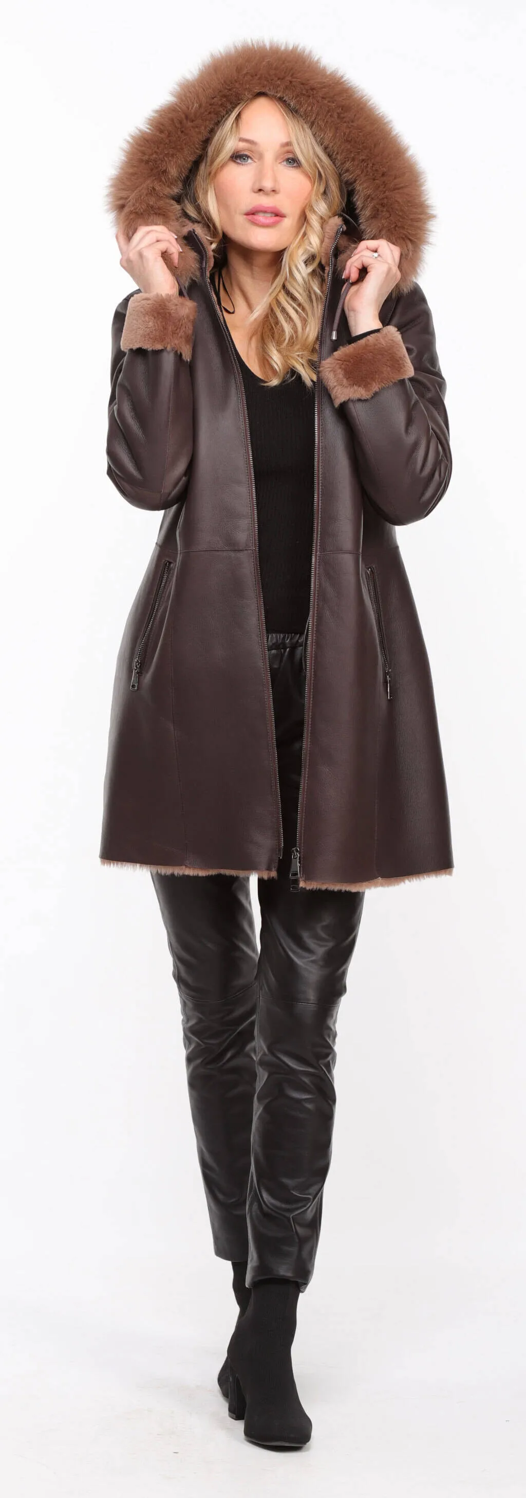 Women's chocolate hooded sheepskin coat \aurelia\