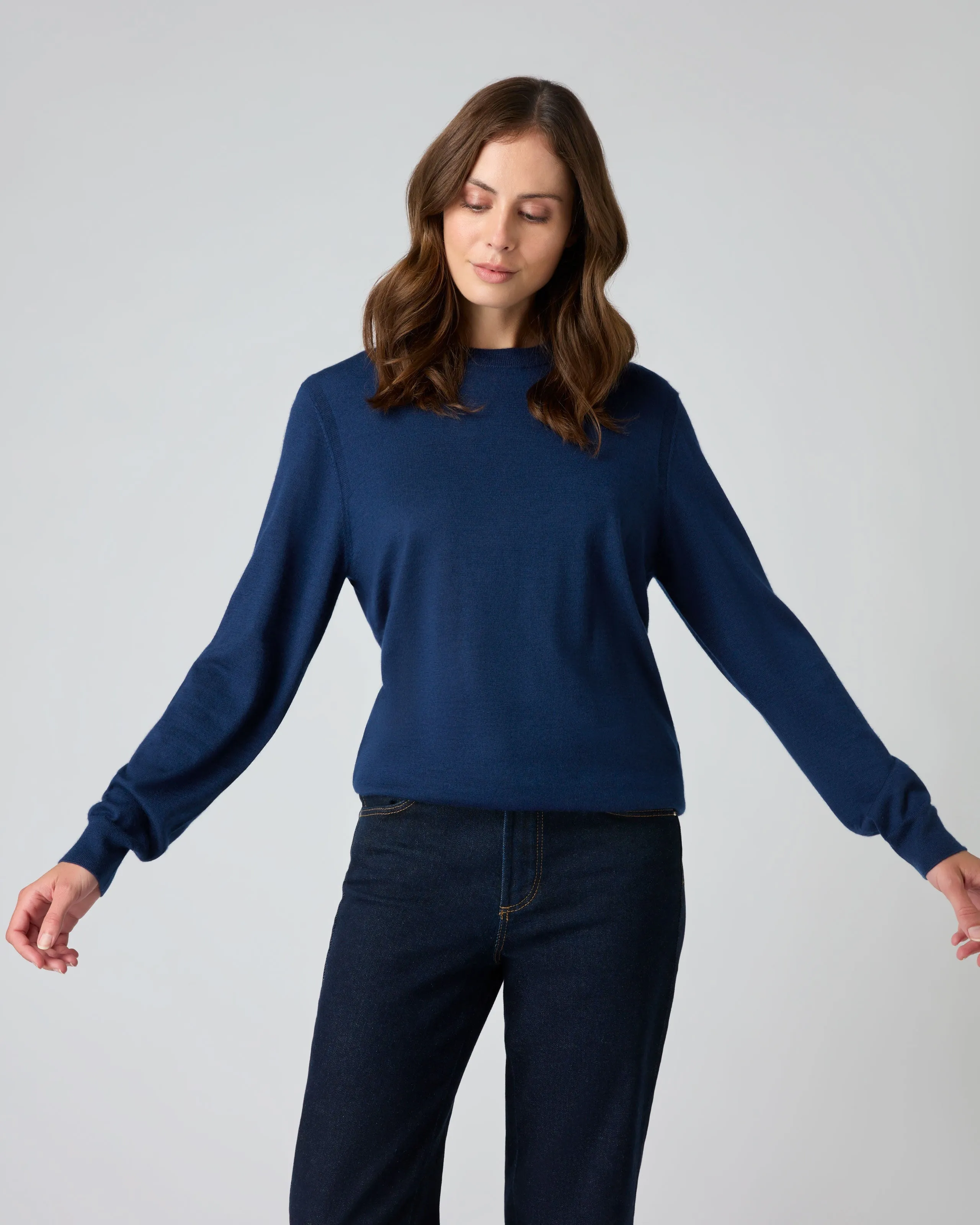 Women's Covent Fine Gauge Cashmere Round Neck Jumper French Blue